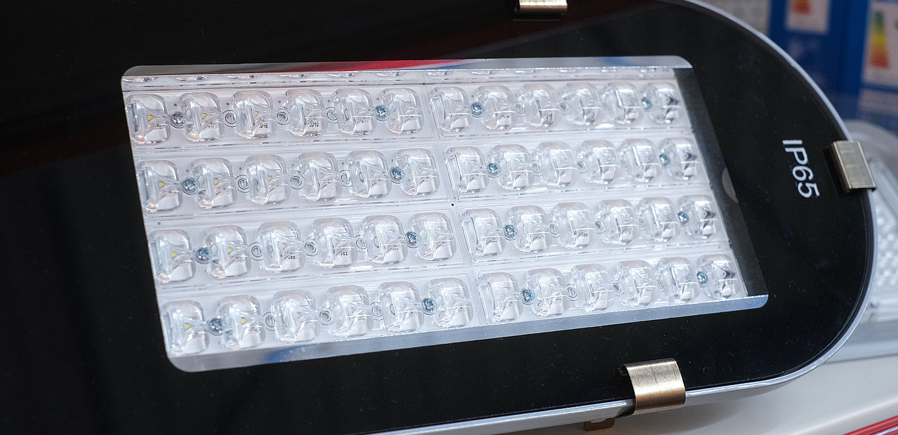 LED
